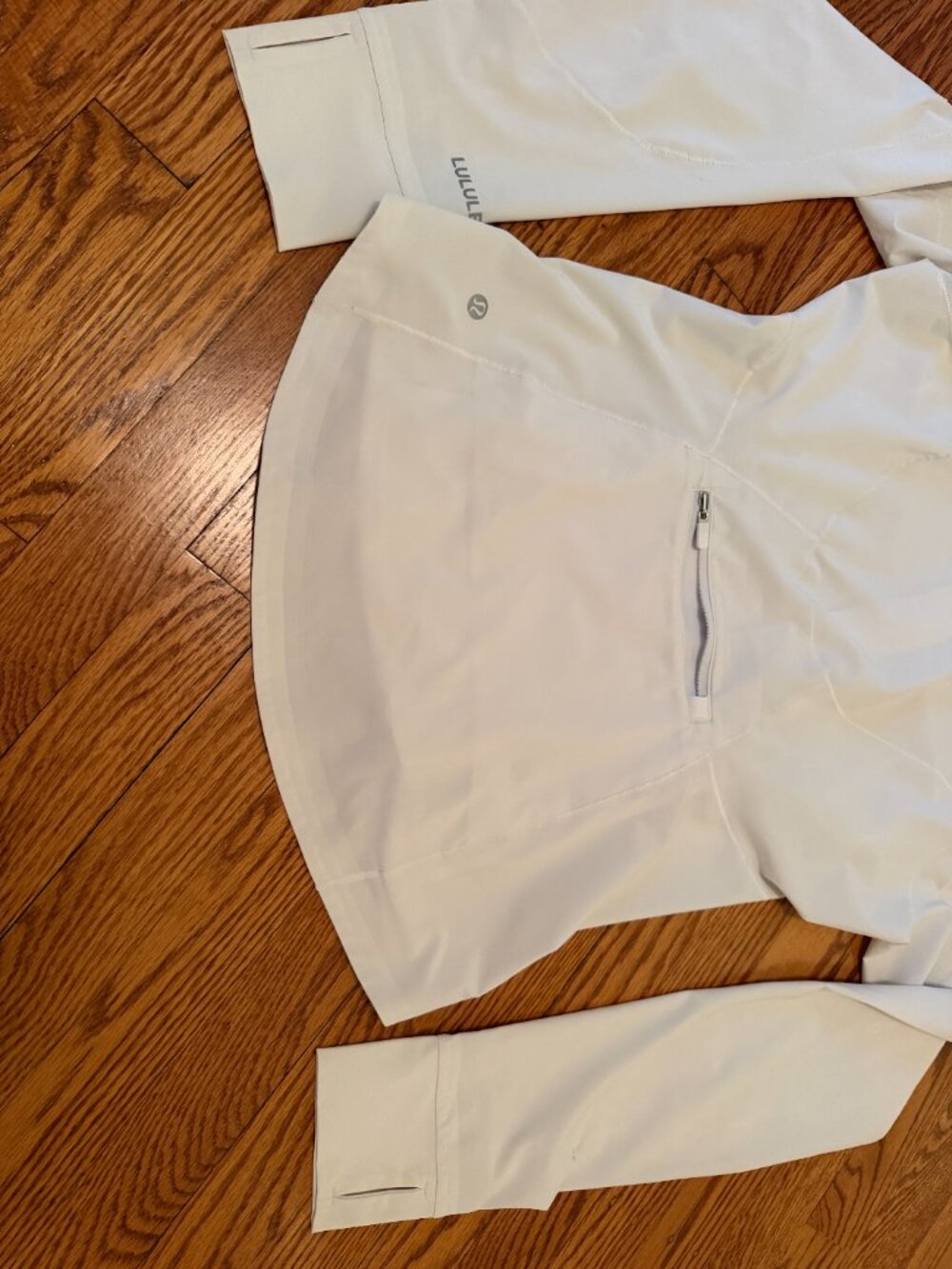 lululemon Mist Over Windbreaker Light Vapor Hooded Jacket Size 8 - Picture 4 of 10